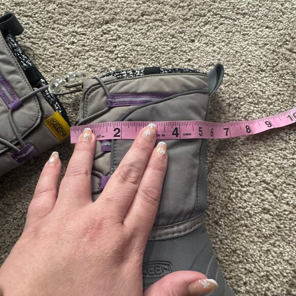 Keen Lumi Waterproof Snow Boots Big Girls Size 1 Insulated Warm Gray w/ Purple - Picture 6 of 16